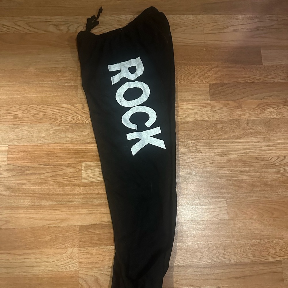 Aviator Nation sweats